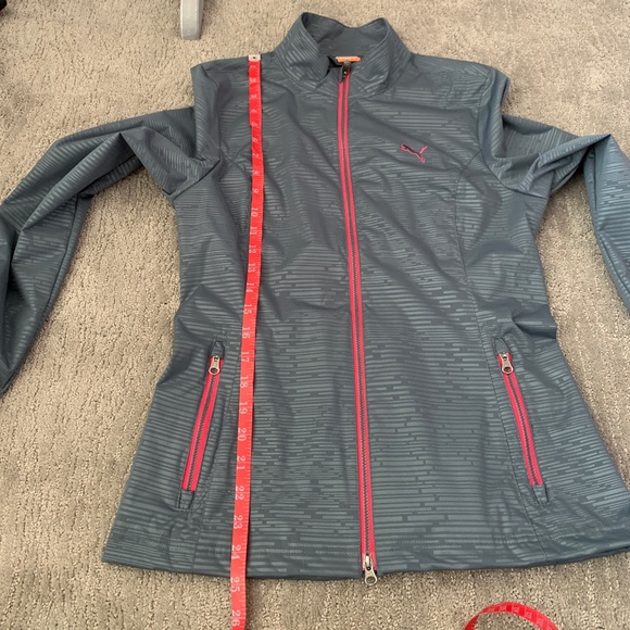 Puma Windbreaker - Picture 16 of 16